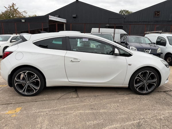 Used Vauxhall Astra GTC 2015 for sale - 76297795: Photo 8