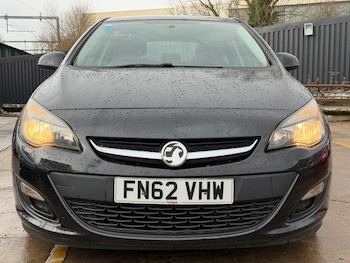Used Vauxhall Astra 2013 for sale - 77154699: Photo