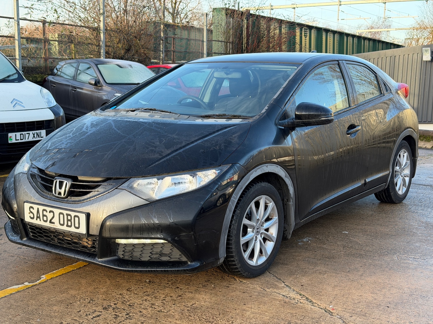 Used Honda Civic 2012 for sale - 76938322: Photo 2