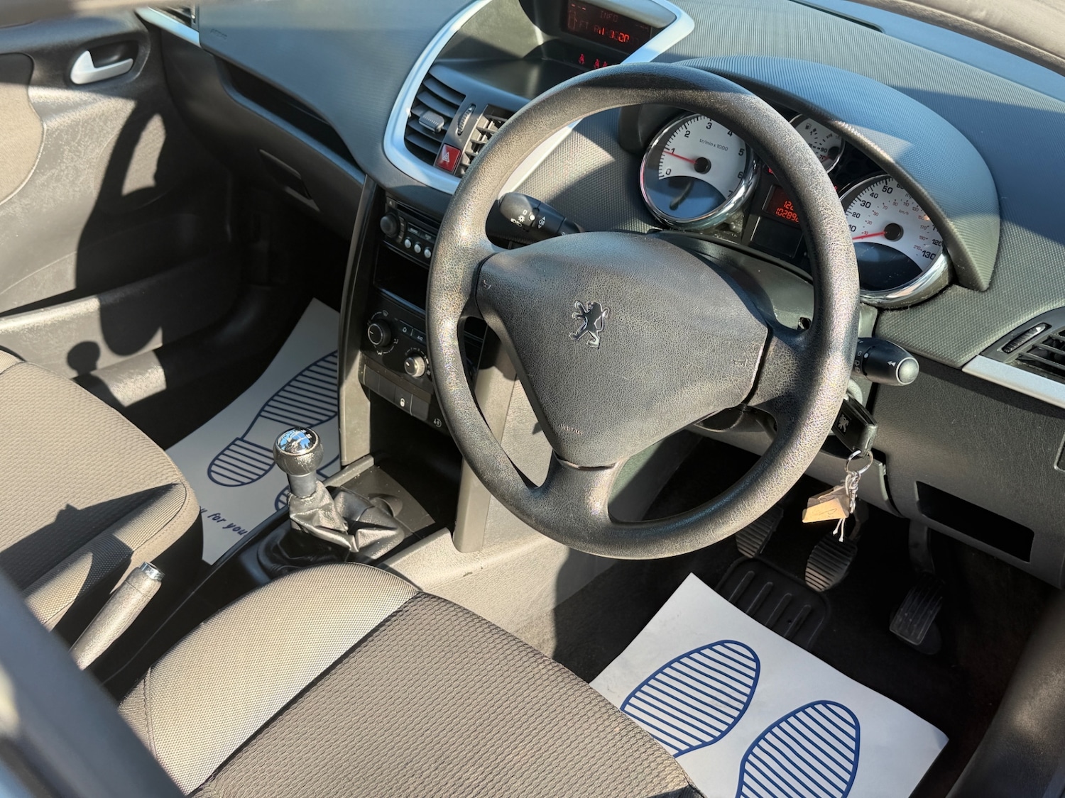 Used Peugeot 207 2010 for sale - 77736159: Photo 12