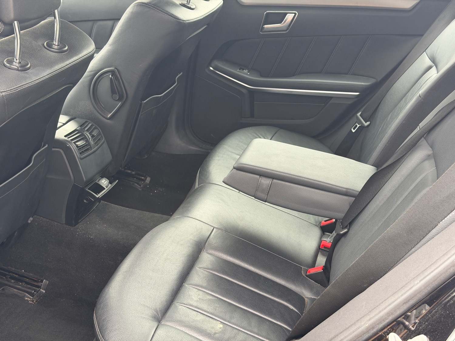 Used Mercedes-Benz E Class 2013 for sale - 77630919: Photo 15