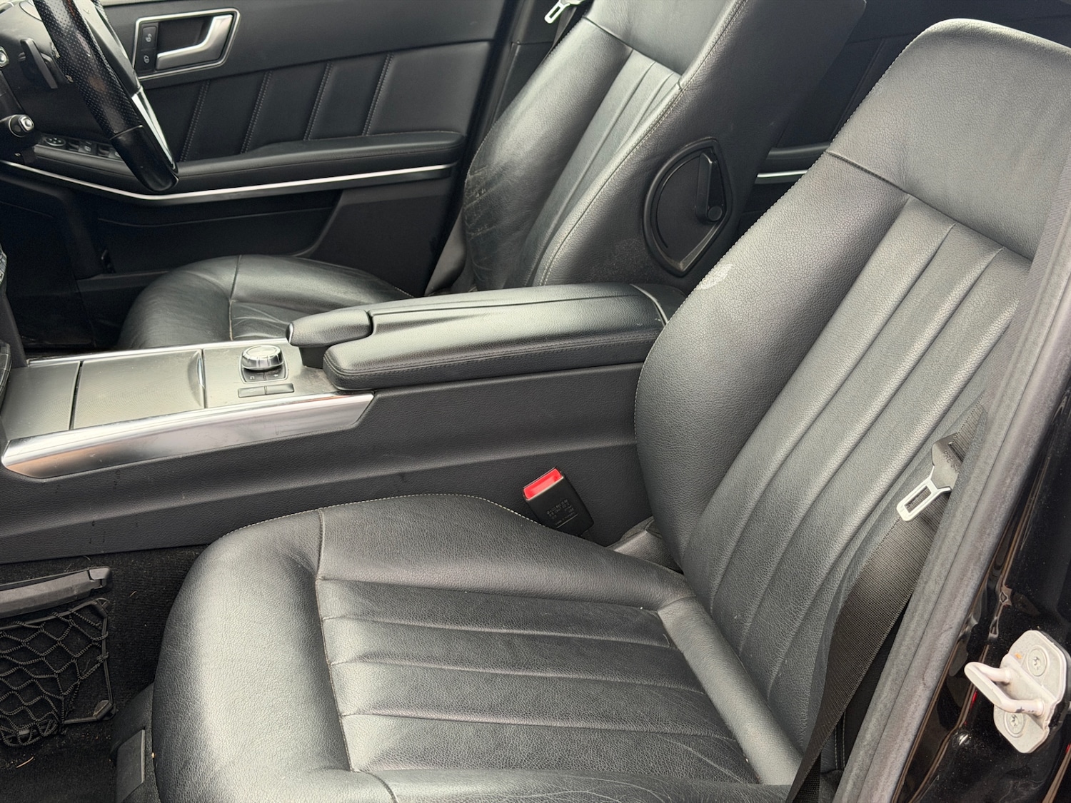 Used Mercedes-Benz E Class 2013 for sale - 77630919: Photo 16