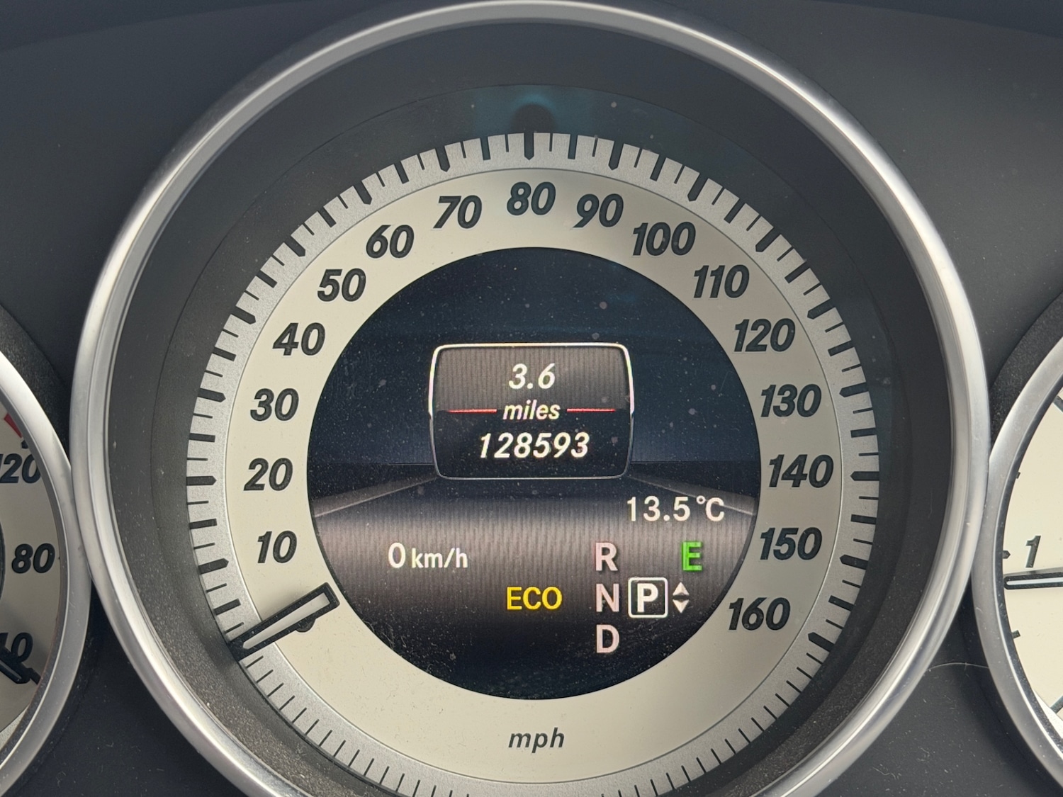 Used Mercedes-Benz E Class 2013 for sale - 77630919: Photo 18