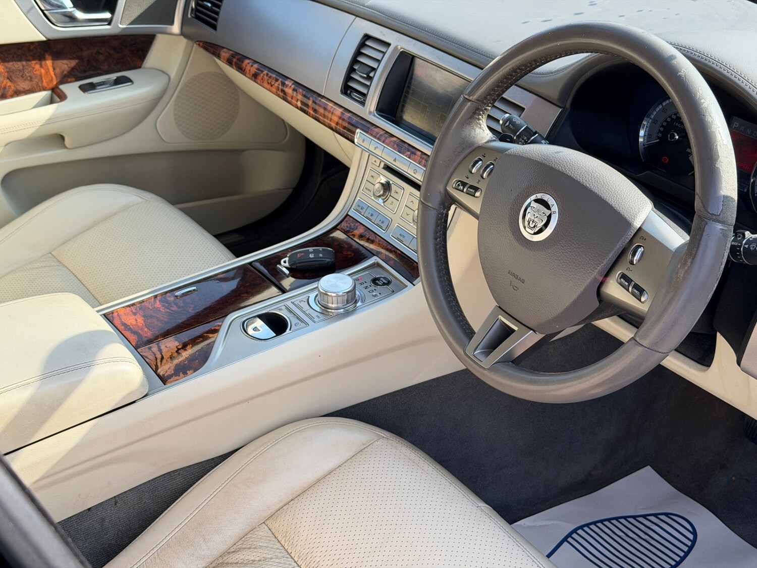 Used Jaguar XF 2009 for sale - 77950733: Photo 11