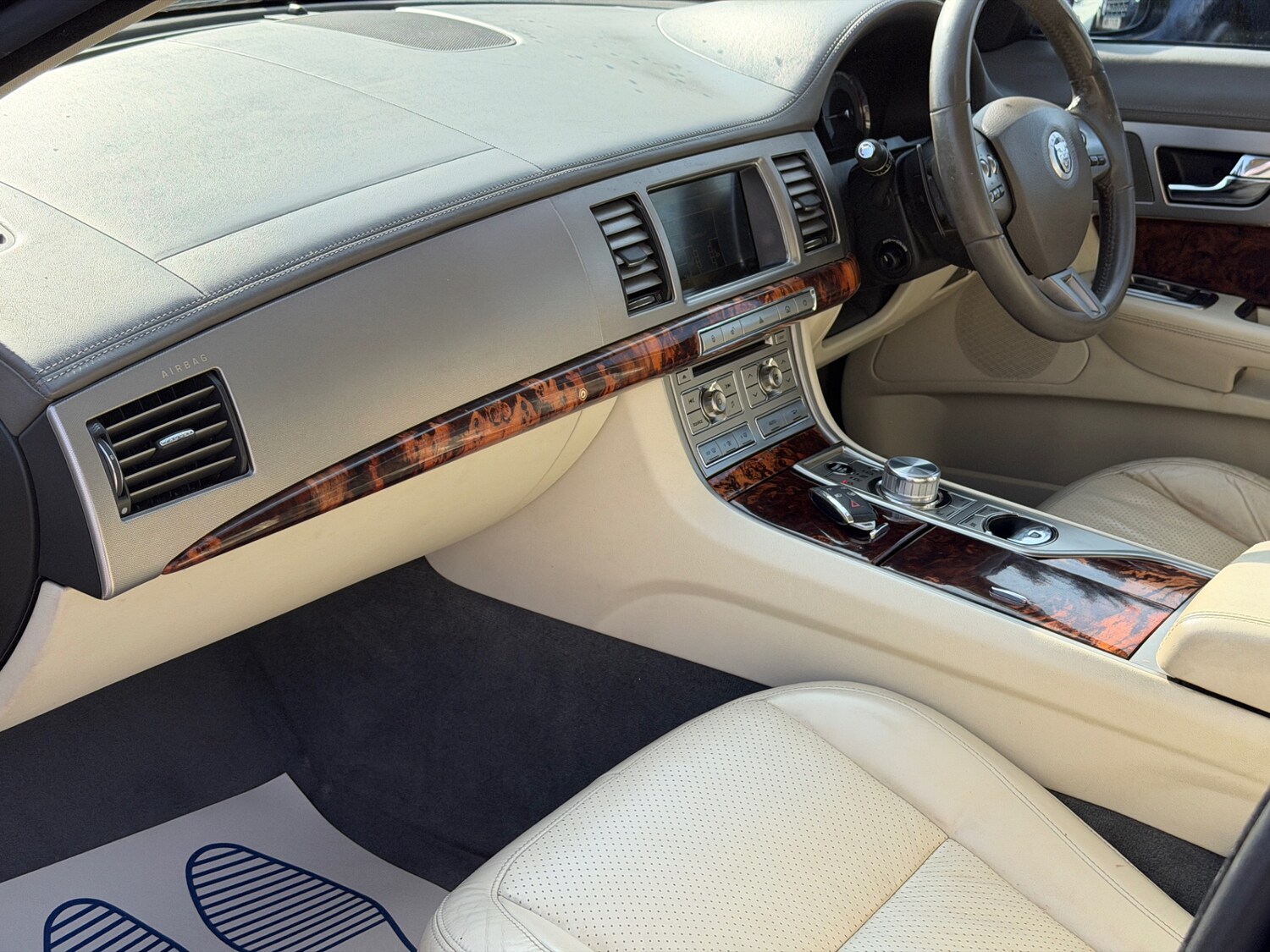 Used Jaguar XF 2009 for sale - 77950733: Photo 15