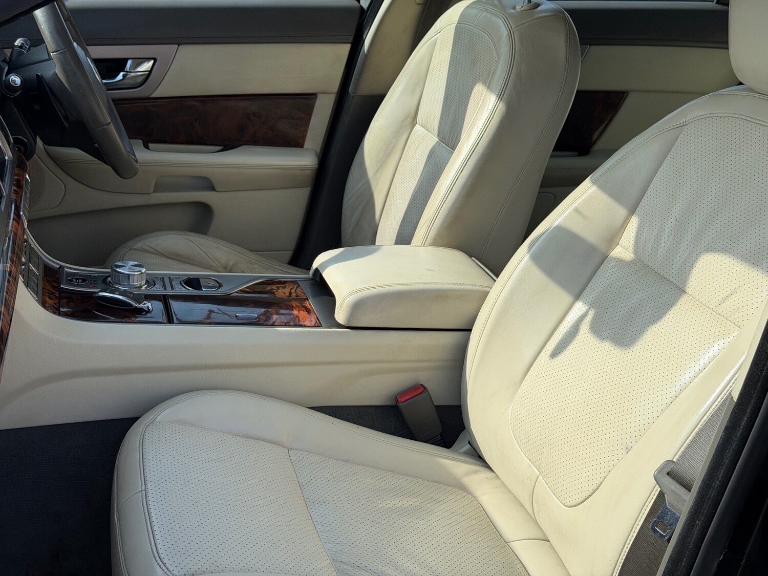 Used Jaguar XF 2009 for sale - 77950733: Photo 17