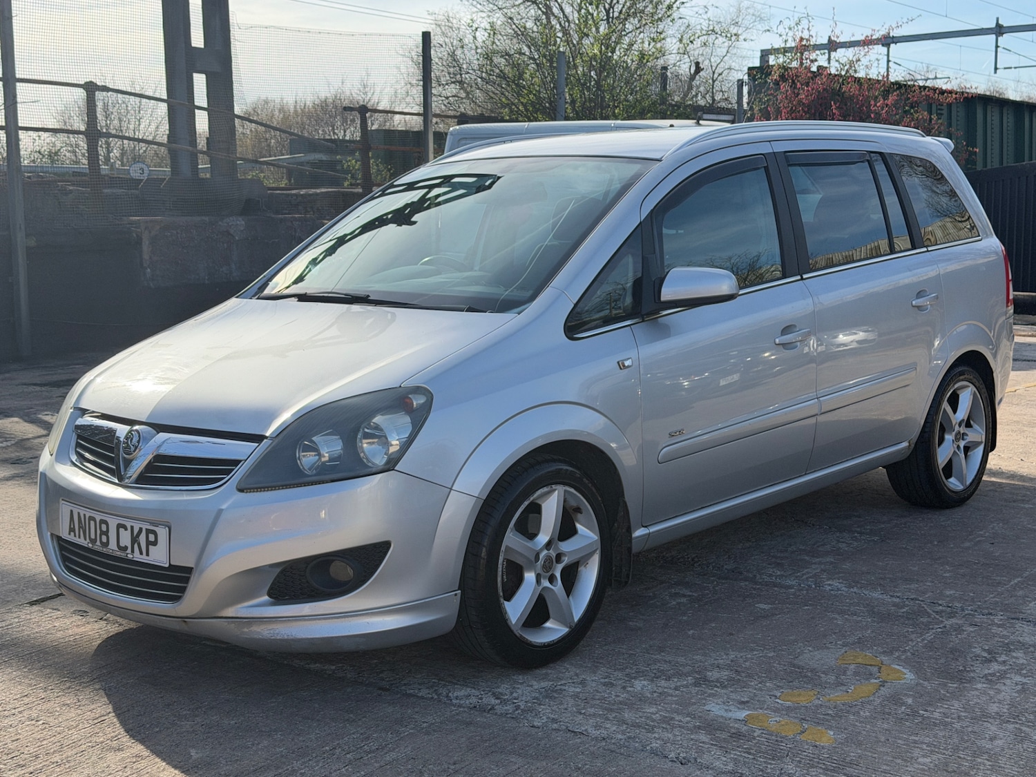 Used Vauxhall Zafira 2008 for sale - 77933945: Photo 2