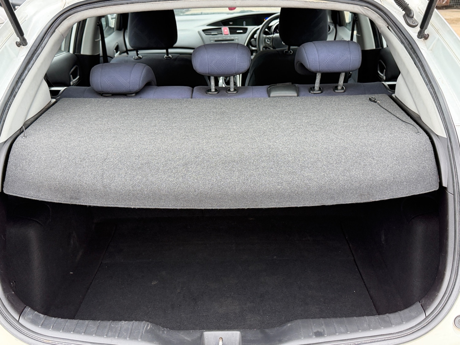 Used Honda Civic 2013 for sale - 77781310: Photo 12