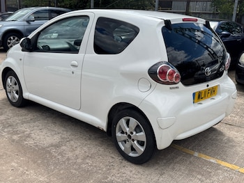 Used Toyota AYGO 2011 for sale - 75457581: Photo