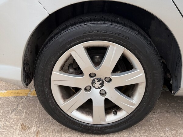 Used Peugeot 308 2013 for sale - 76091948: Photo 11