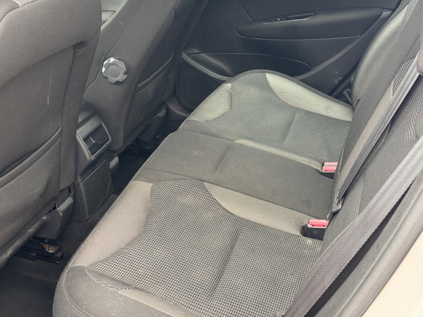 Used Peugeot 308 2013 for sale - 76091948: Photo 16