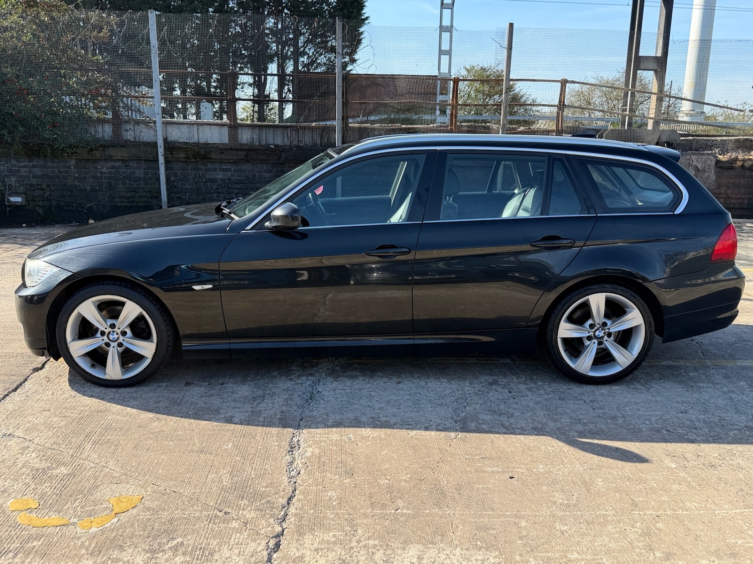 Used BMW 3 Series 2011 for sale - 77945484: Photo 4