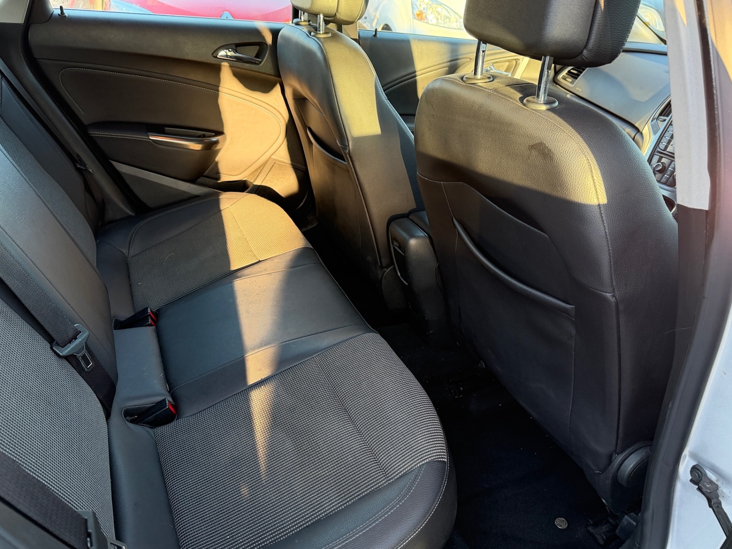 Used Vauxhall Astra 2011 for sale - 76649466: Photo 11