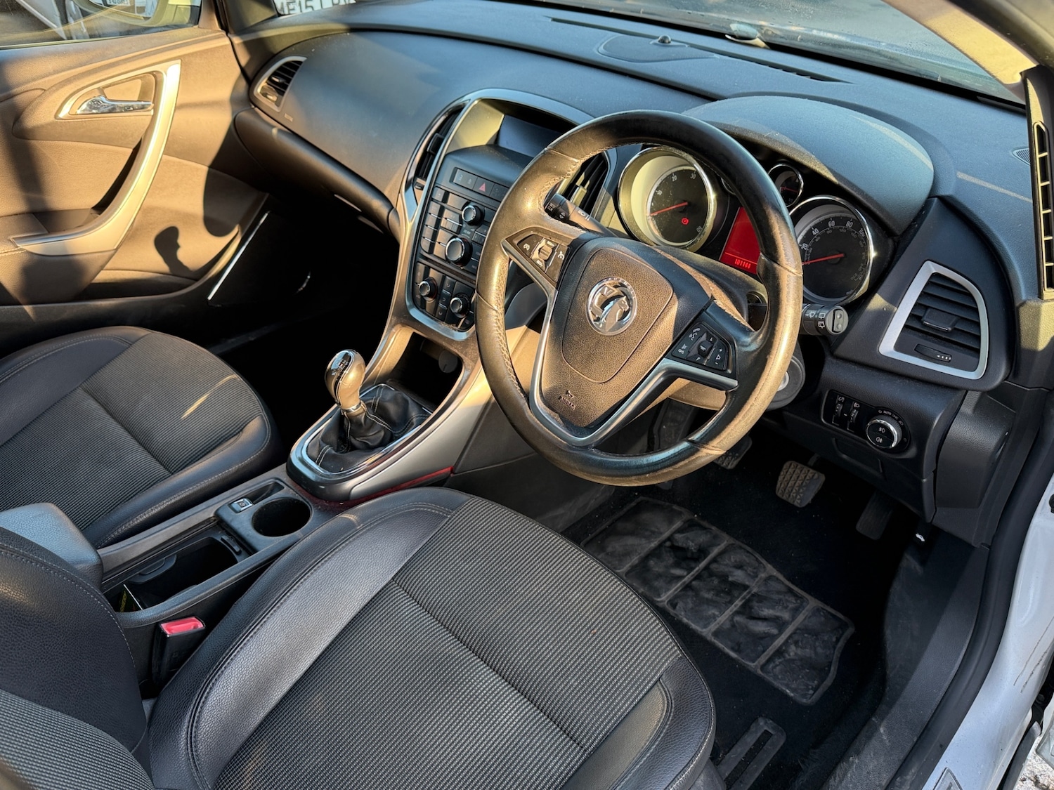 Used Vauxhall Astra 2011 for sale - 76649466: Photo 13