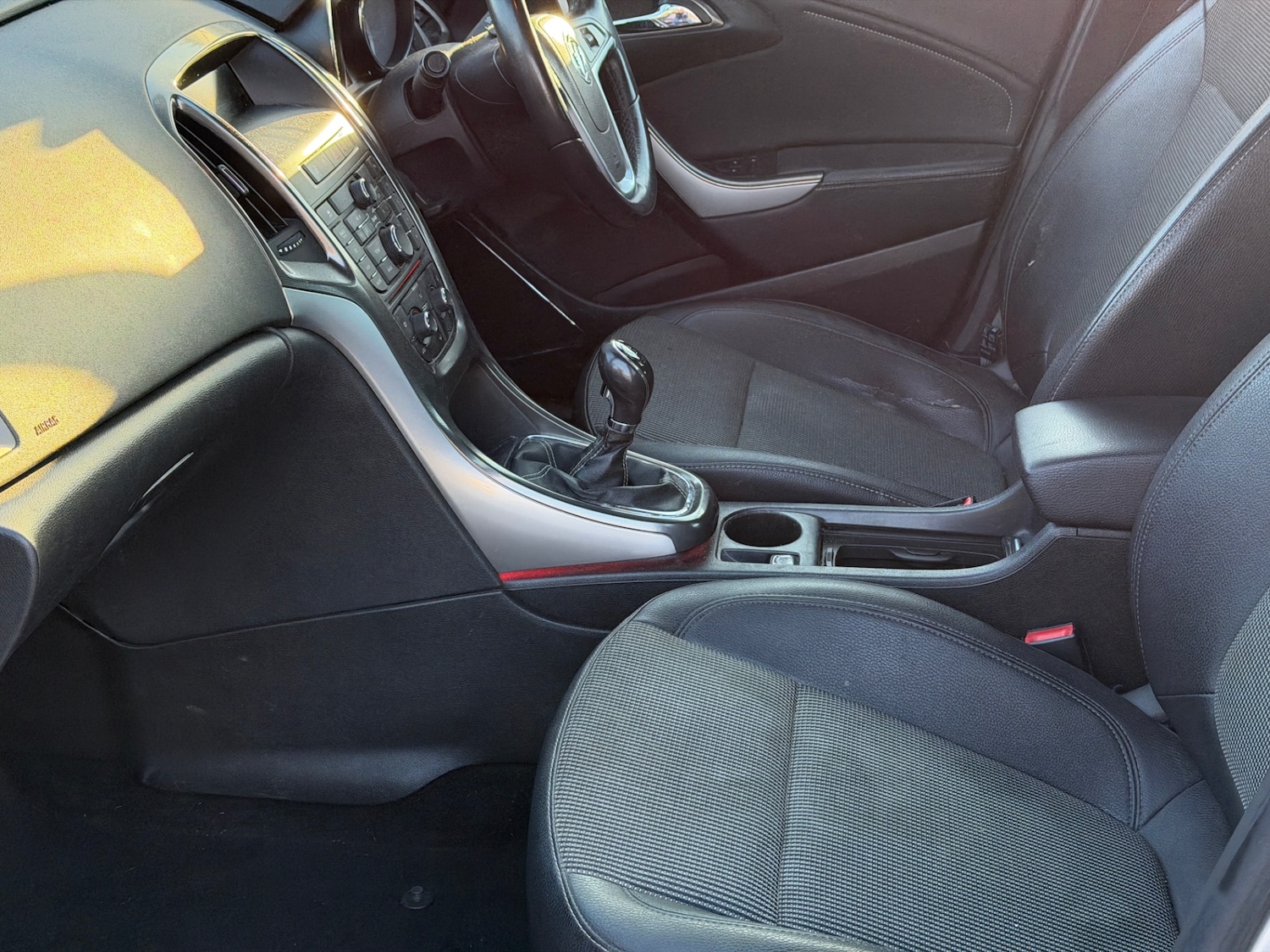 Used Vauxhall Astra 2011 for sale - 76649466: Photo 19