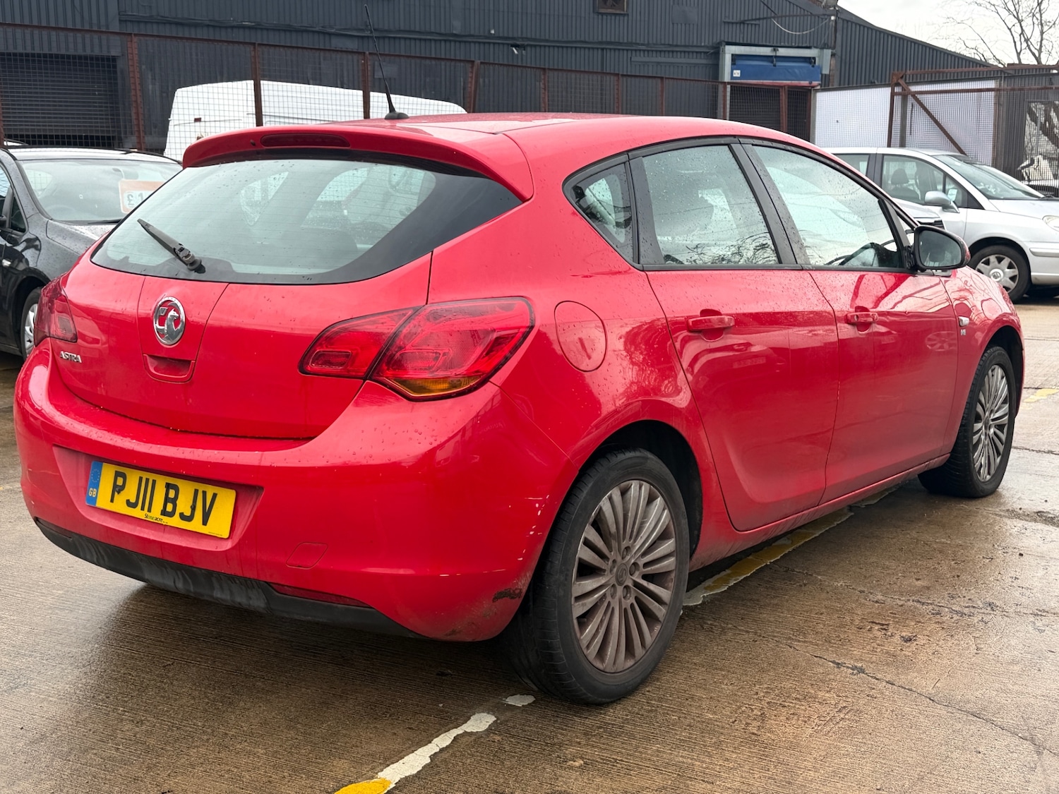 Used Vauxhall Astra 2011 for sale - 77178311: Photo 7