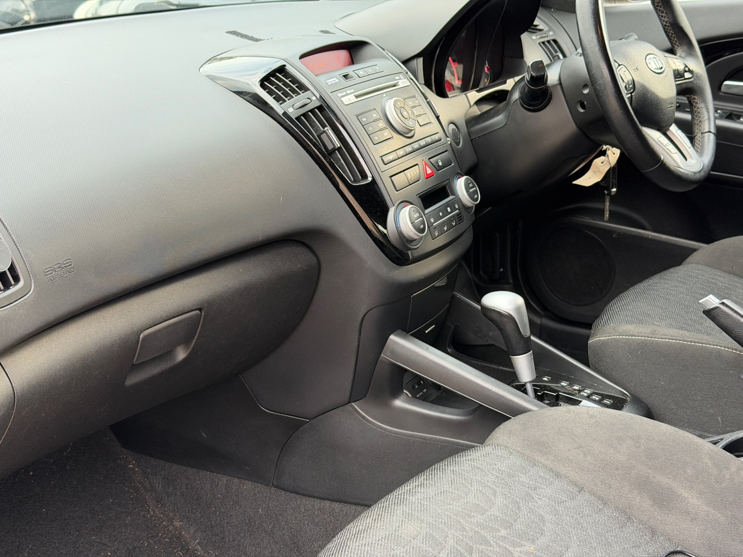 Used Kia Ceed 2010 for sale - 76149715: Photo 13