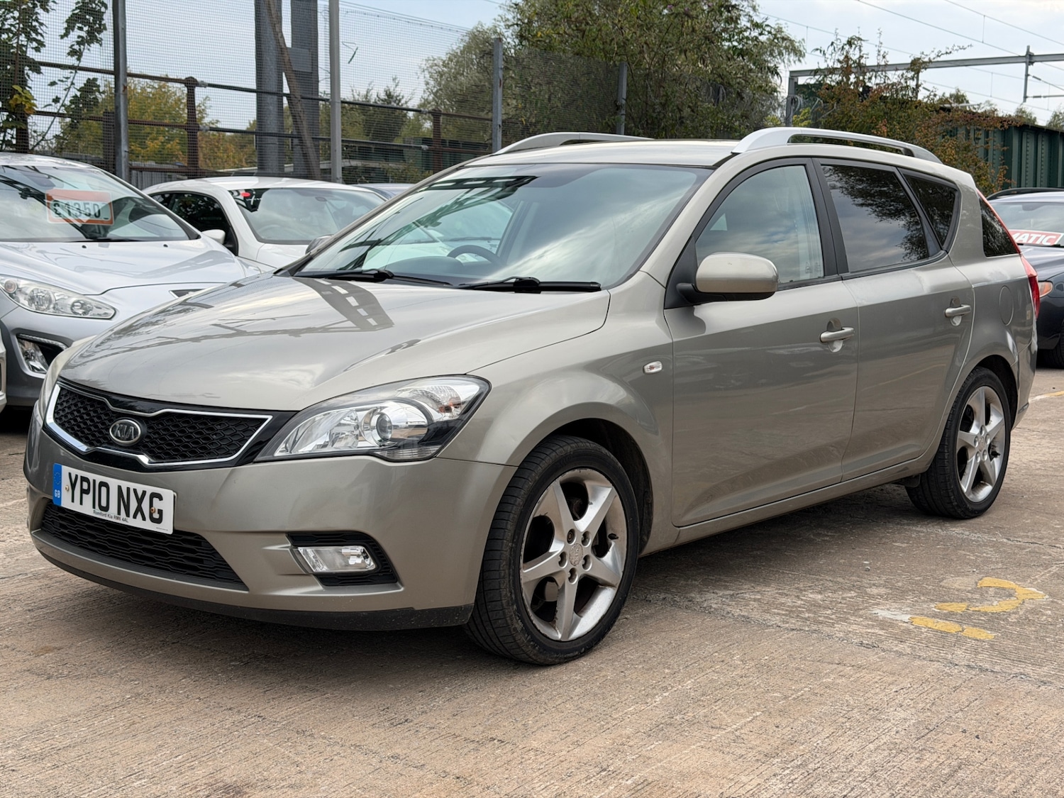 Used Kia Ceed 2010 for sale - 76149715: Photo 2