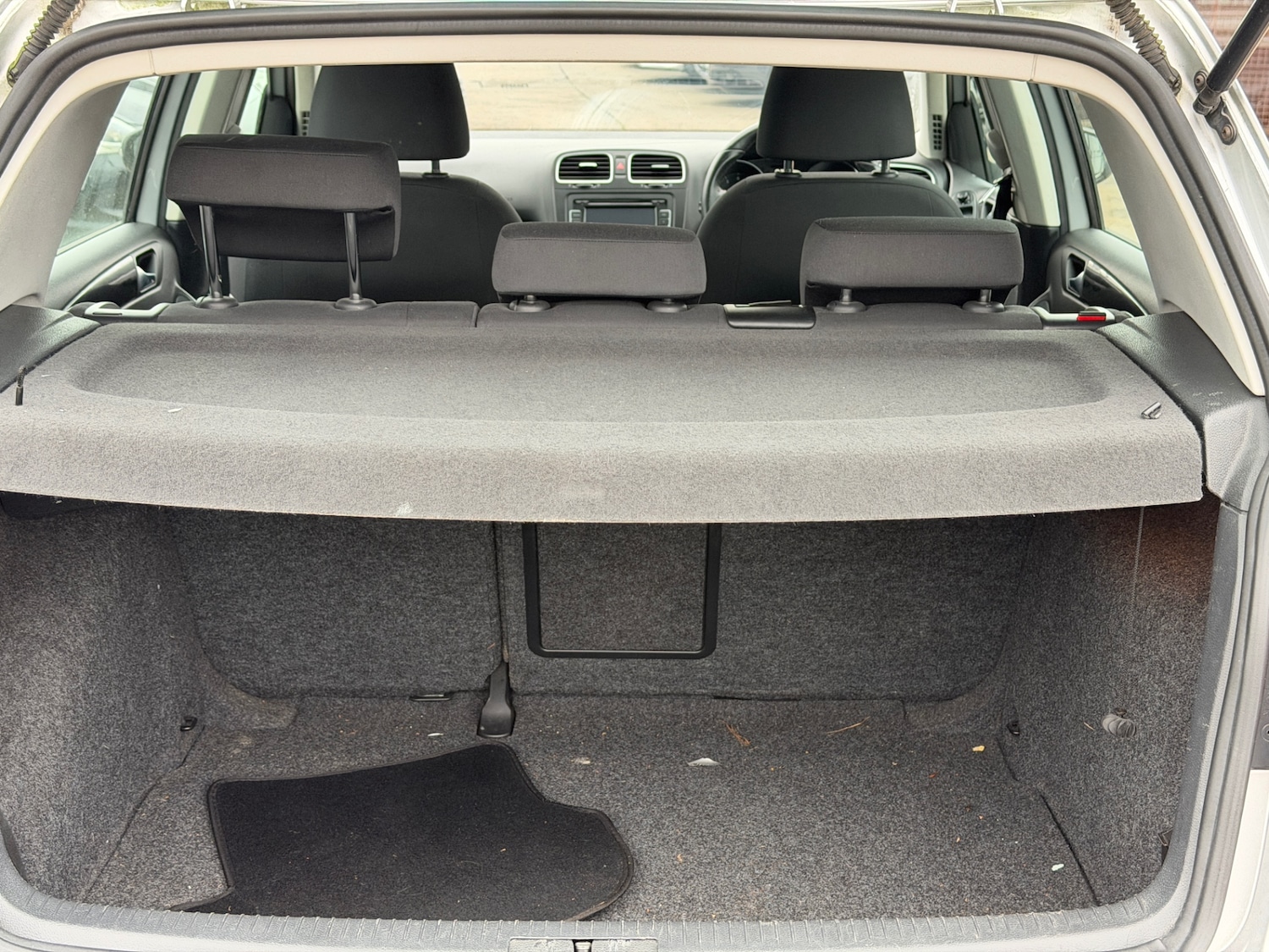 Used Volkswagen Golf 2011 for sale - 77781301: Photo 17