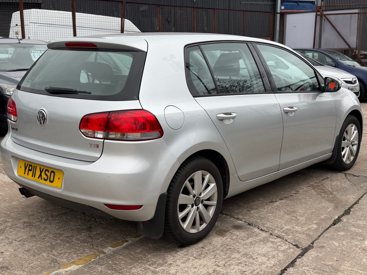 Used Volkswagen Golf 2011 for sale - 77781301: Photo 8