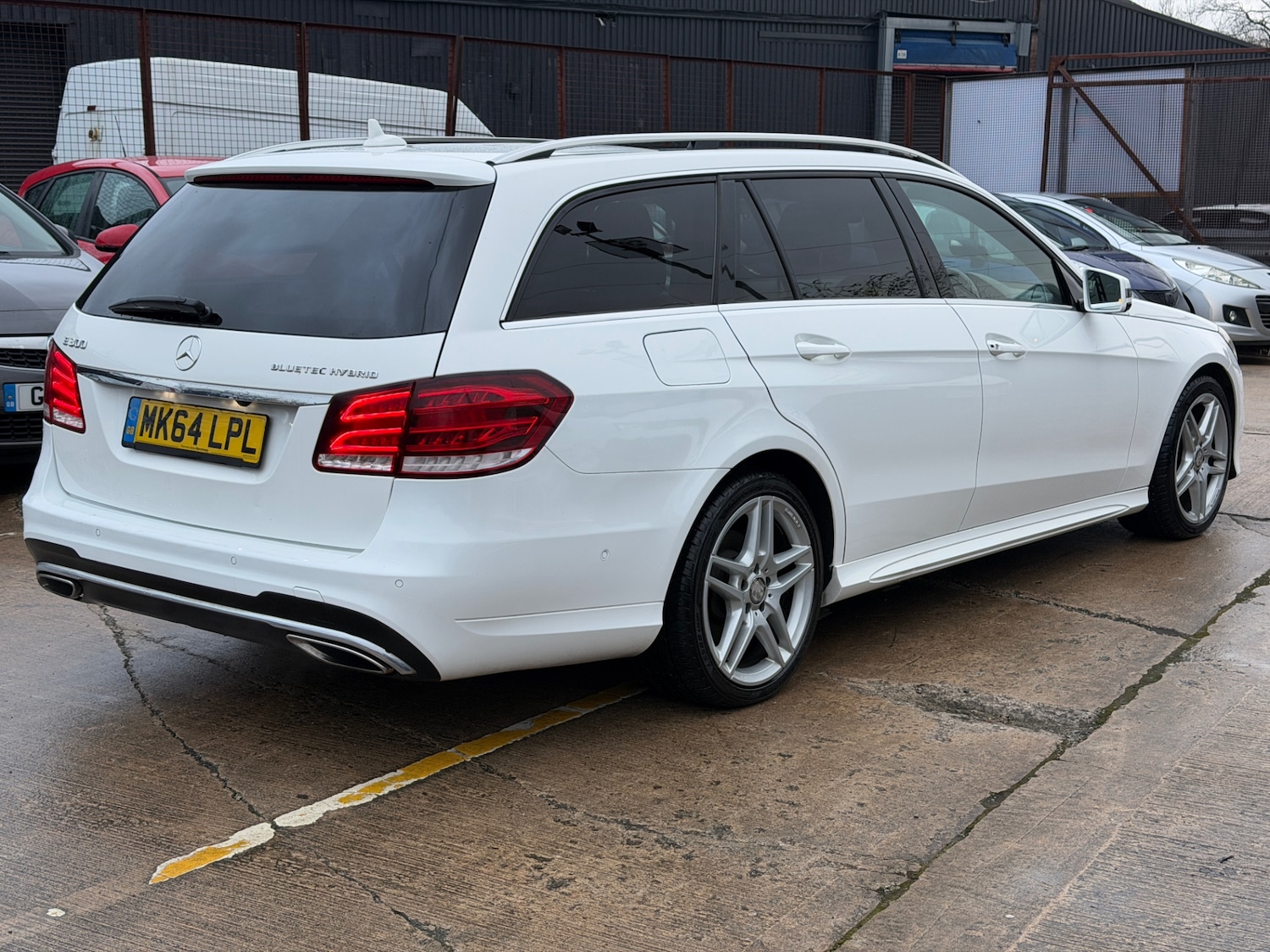 Used Mercedes-Benz E Class 2014 for sale - 77303894: Photo 9