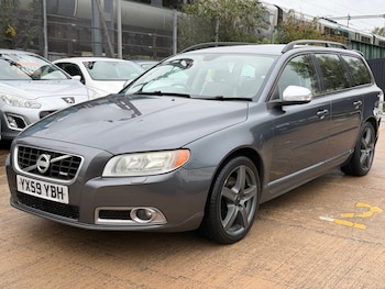 Used Volvo V70 2009 for sale - 76140857: Photo