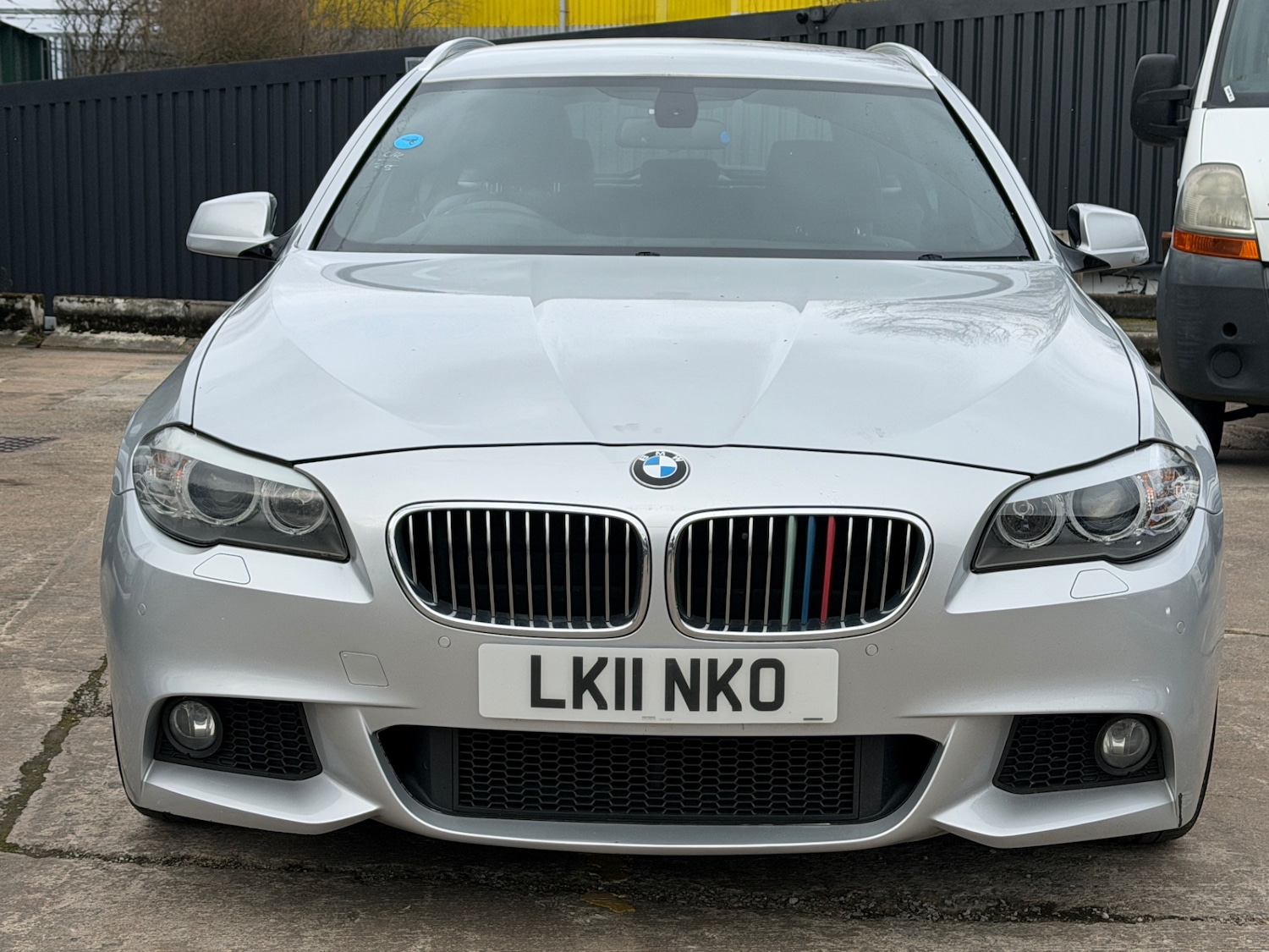 Used BMW 5 Series 2011 for sale - 77464430: Photo 2