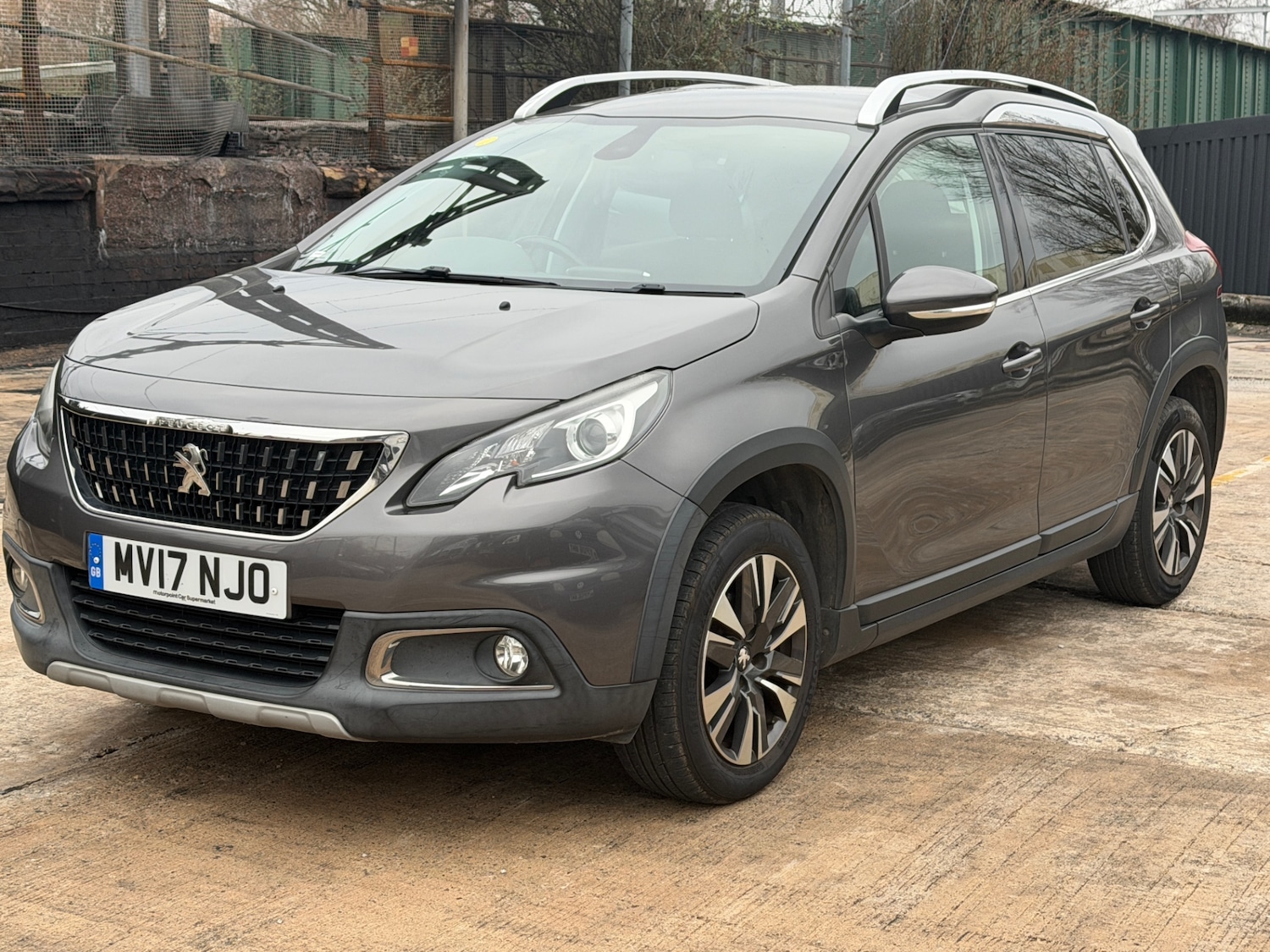 Used Peugeot 2008 2017 for sale - 77662143: Photo 2