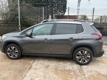 Used Peugeot 2008 2017 for sale - 77662143: Photo