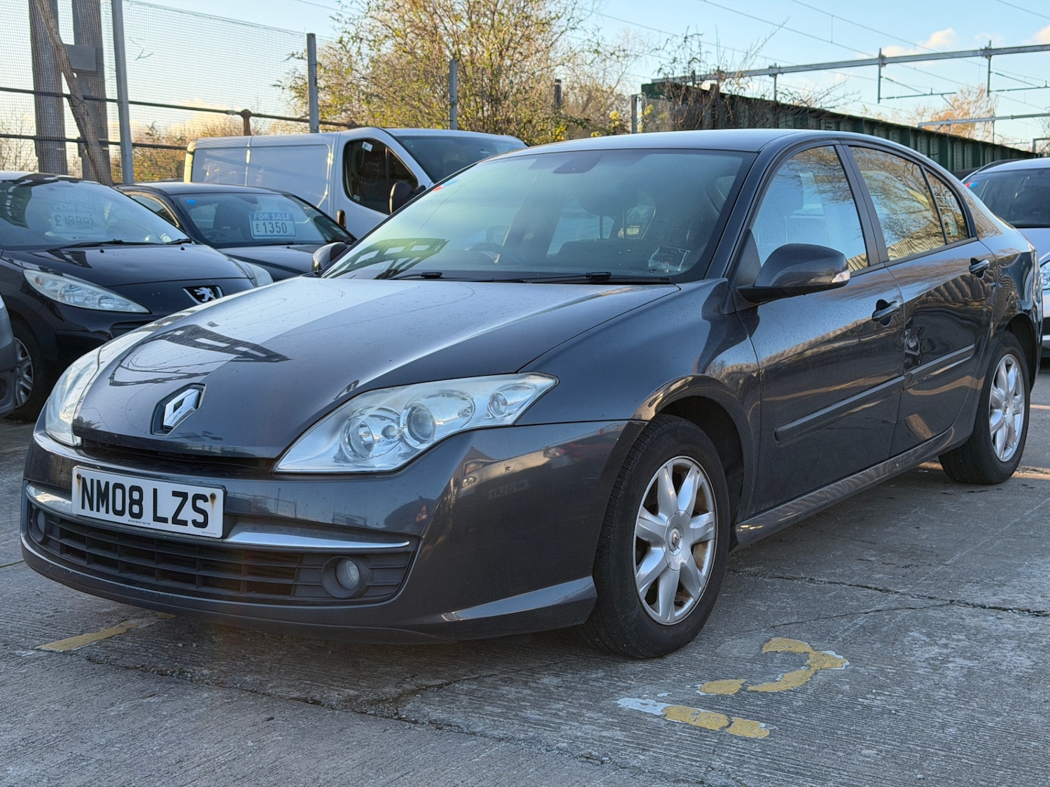 Used Renault Laguna 2008 for sale - 76648261: Photo 2