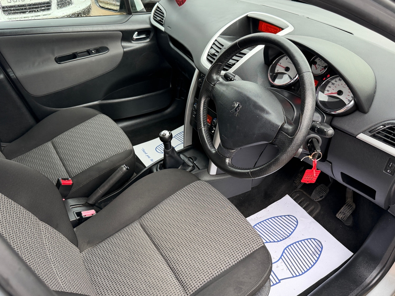 Used Peugeot 207 2010 for sale - 77303825: Photo 14