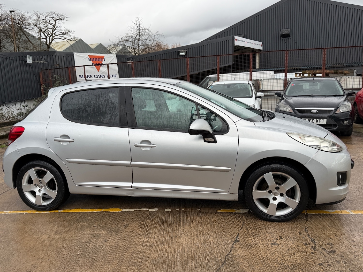 Used Peugeot 207 2010 for sale - 77303825: Photo 7