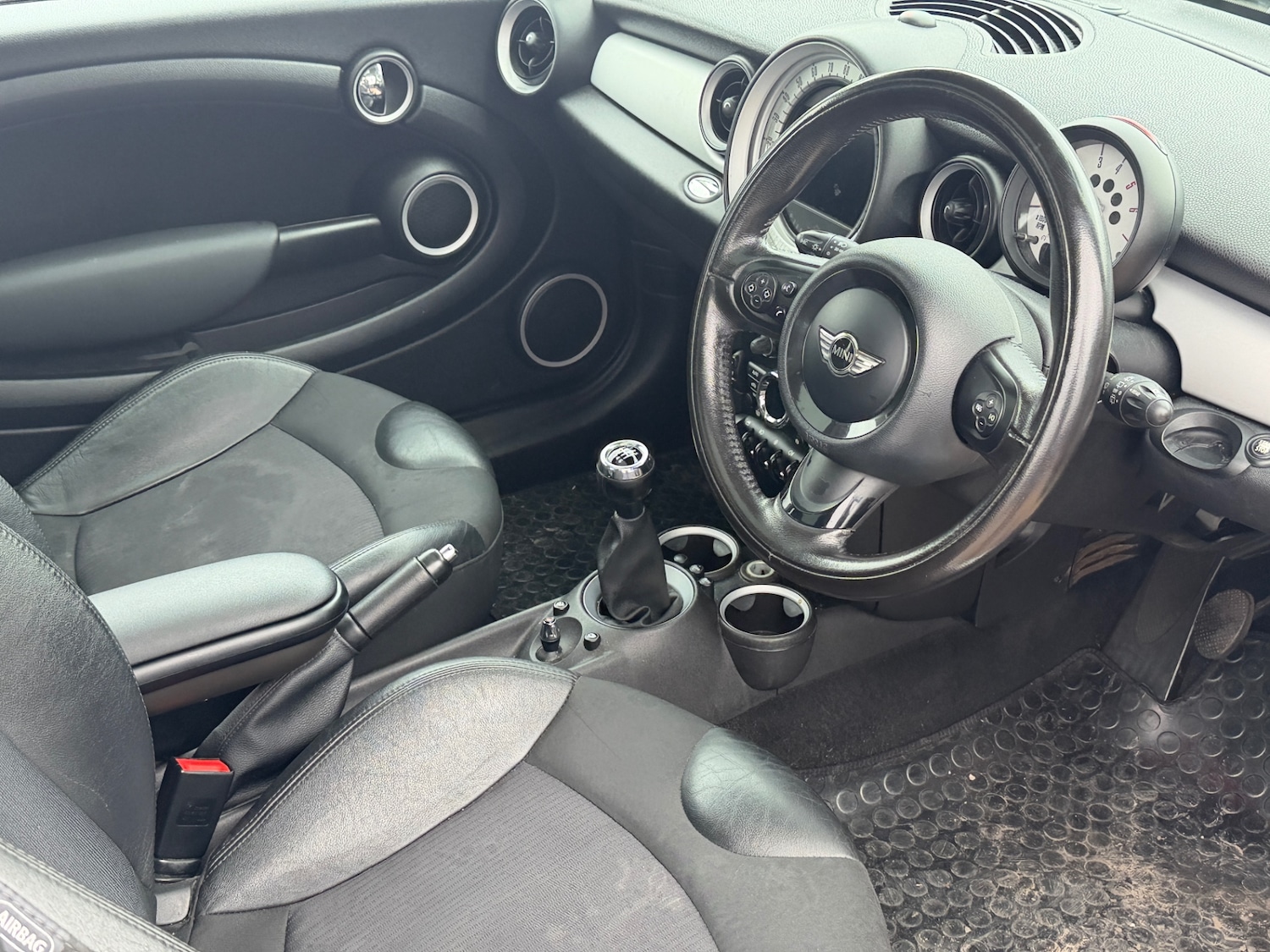 Used MINI Hatch 2011 for sale - 77630859: Photo 12