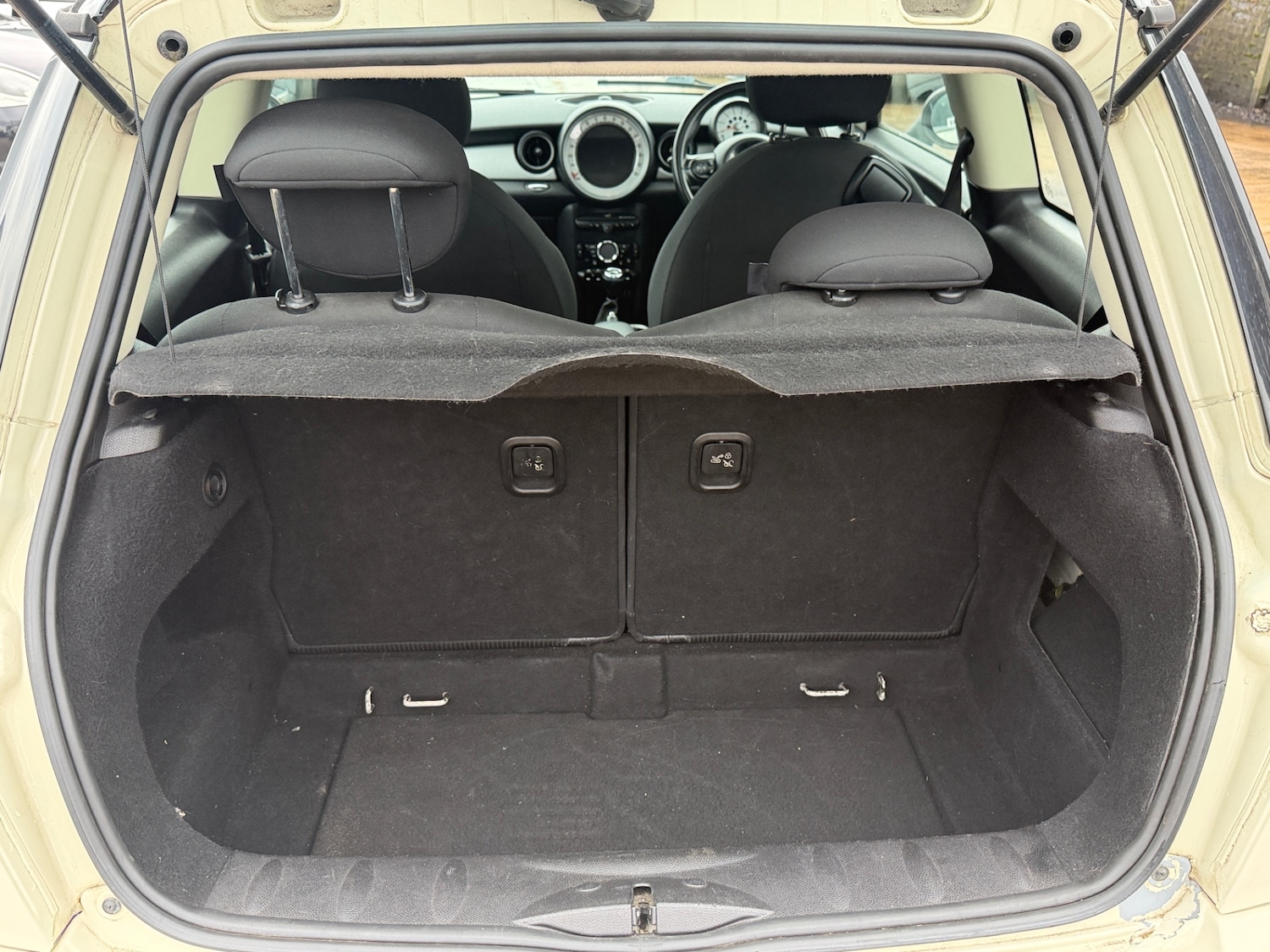 Used MINI Hatch 2011 for sale - 77630859: Photo 15