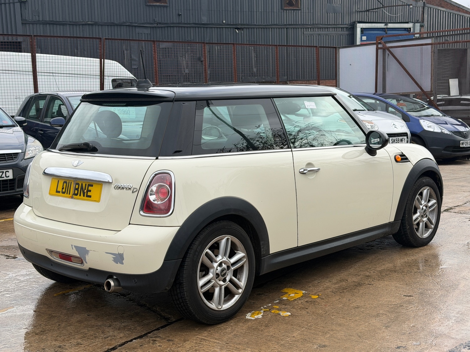 Used MINI Hatch 2011 for sale - 77630859: Photo 5