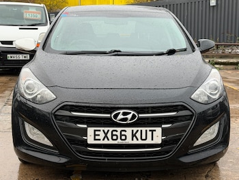 Used Hyundai i30 2016 for sale - 76807751: Photo
