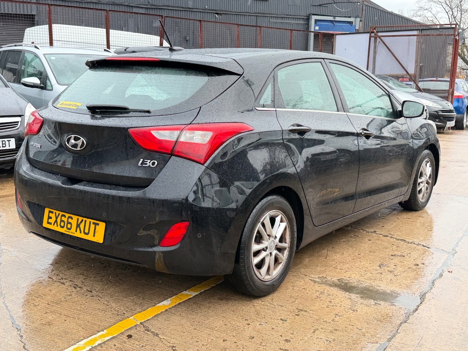 Used Hyundai i30 2016 for sale - 76807751: Photo 8