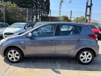 Used Hyundai i20 2010 for sale - 78391082: Photo