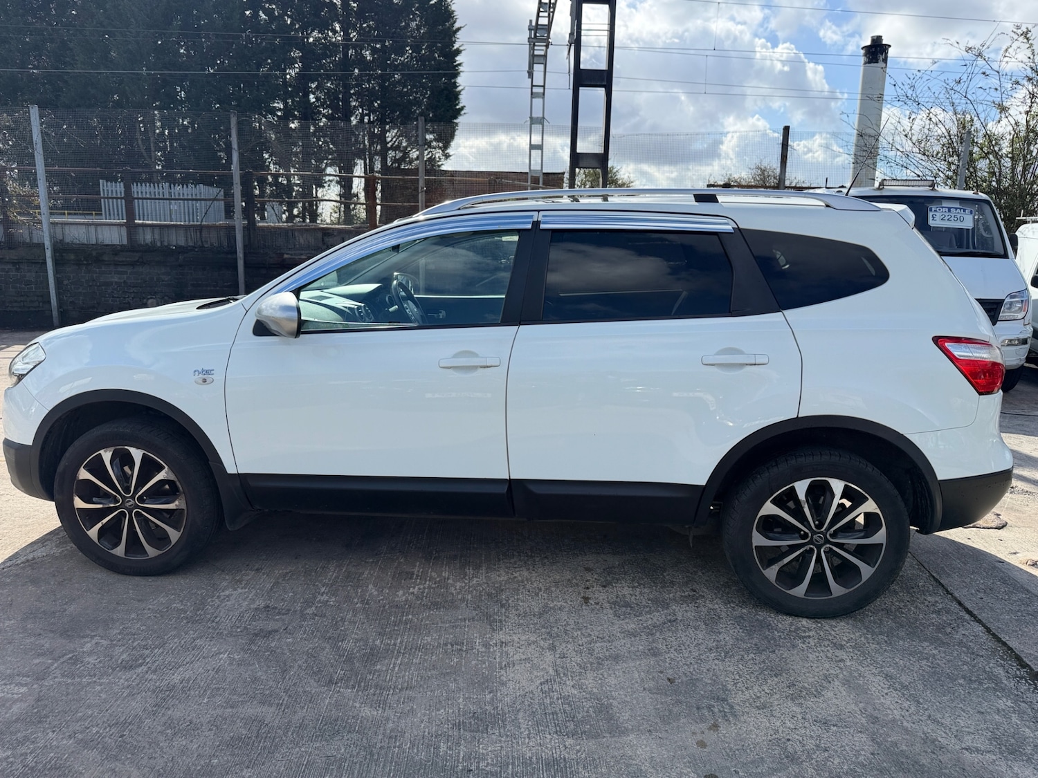 Used Nissan Qashqai+2 2011 for sale - 77894137: Photo 4