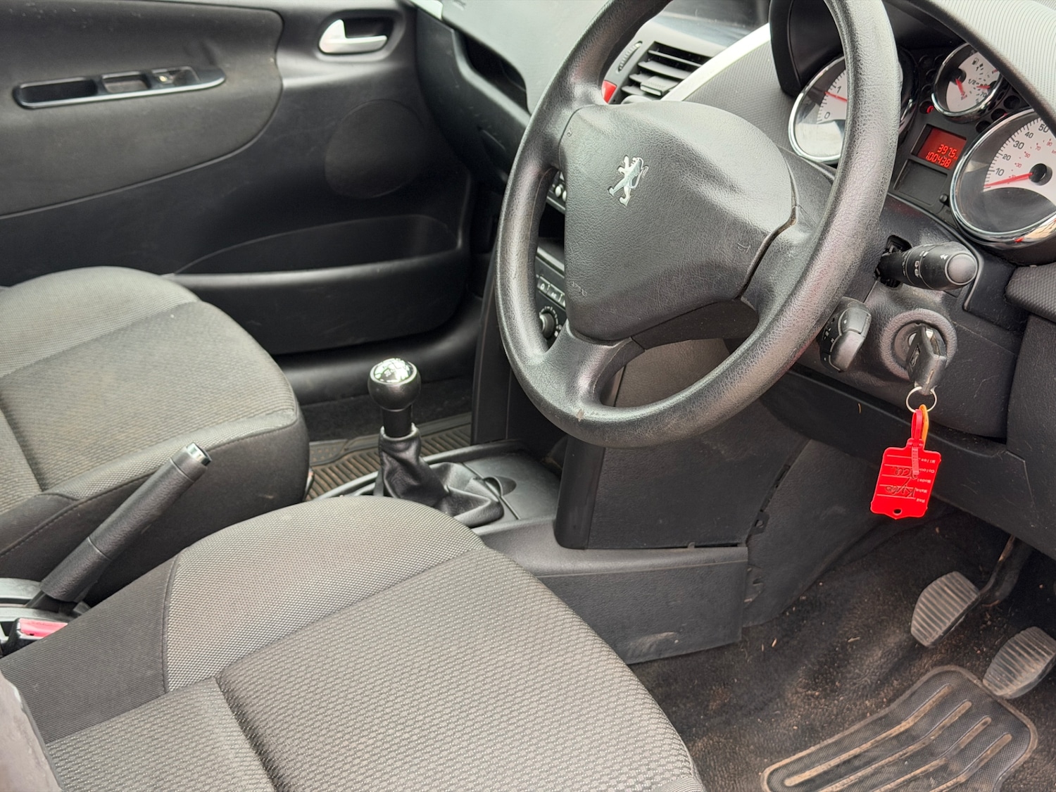Used Peugeot 207 2010 for sale - 76280396: Photo 12