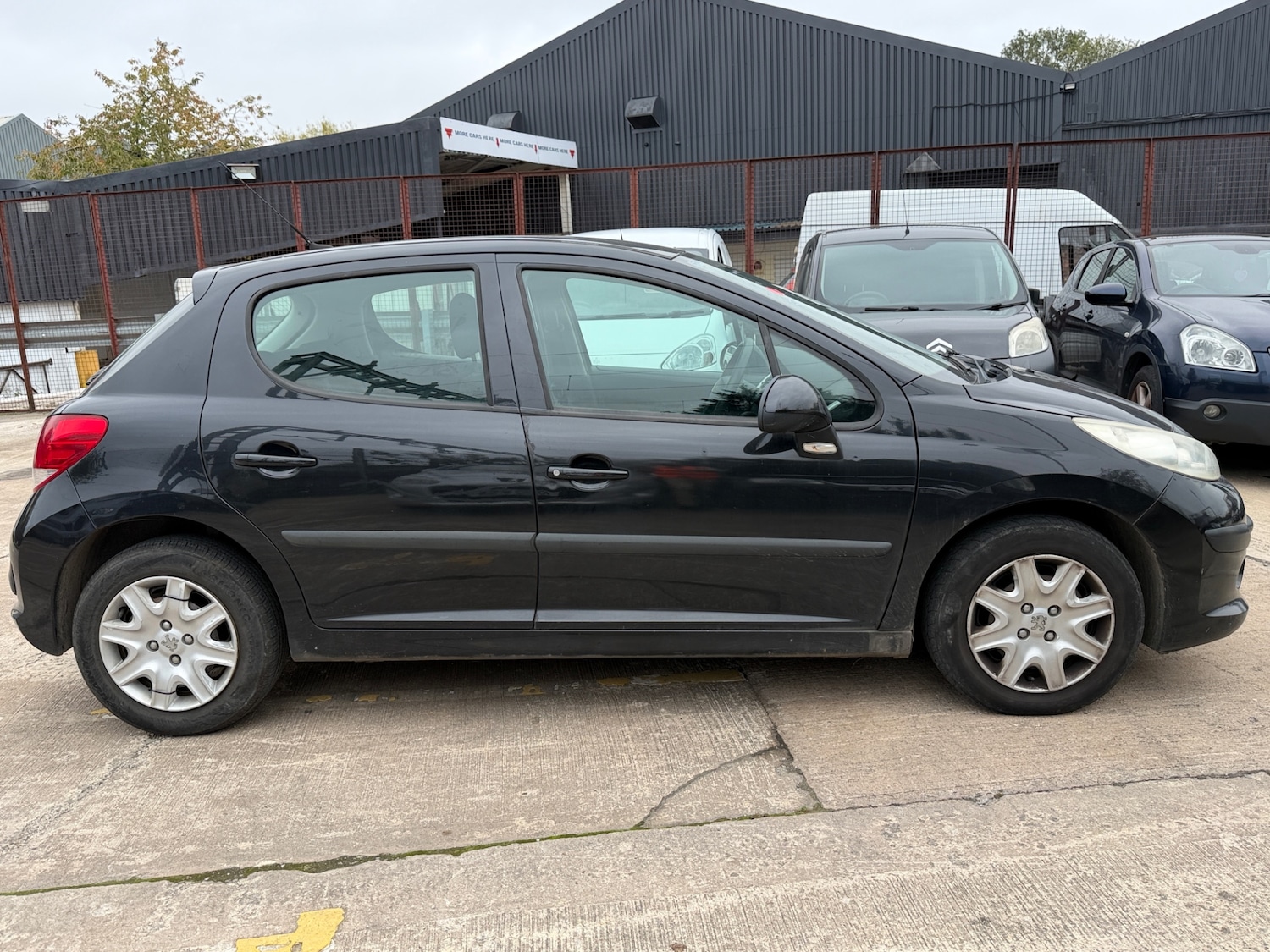 Used Peugeot 207 2010 for sale - 76280396: Photo 6