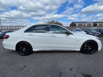 Used Mercedes-Benz E Class 2014 for sale - 77649937: Photo