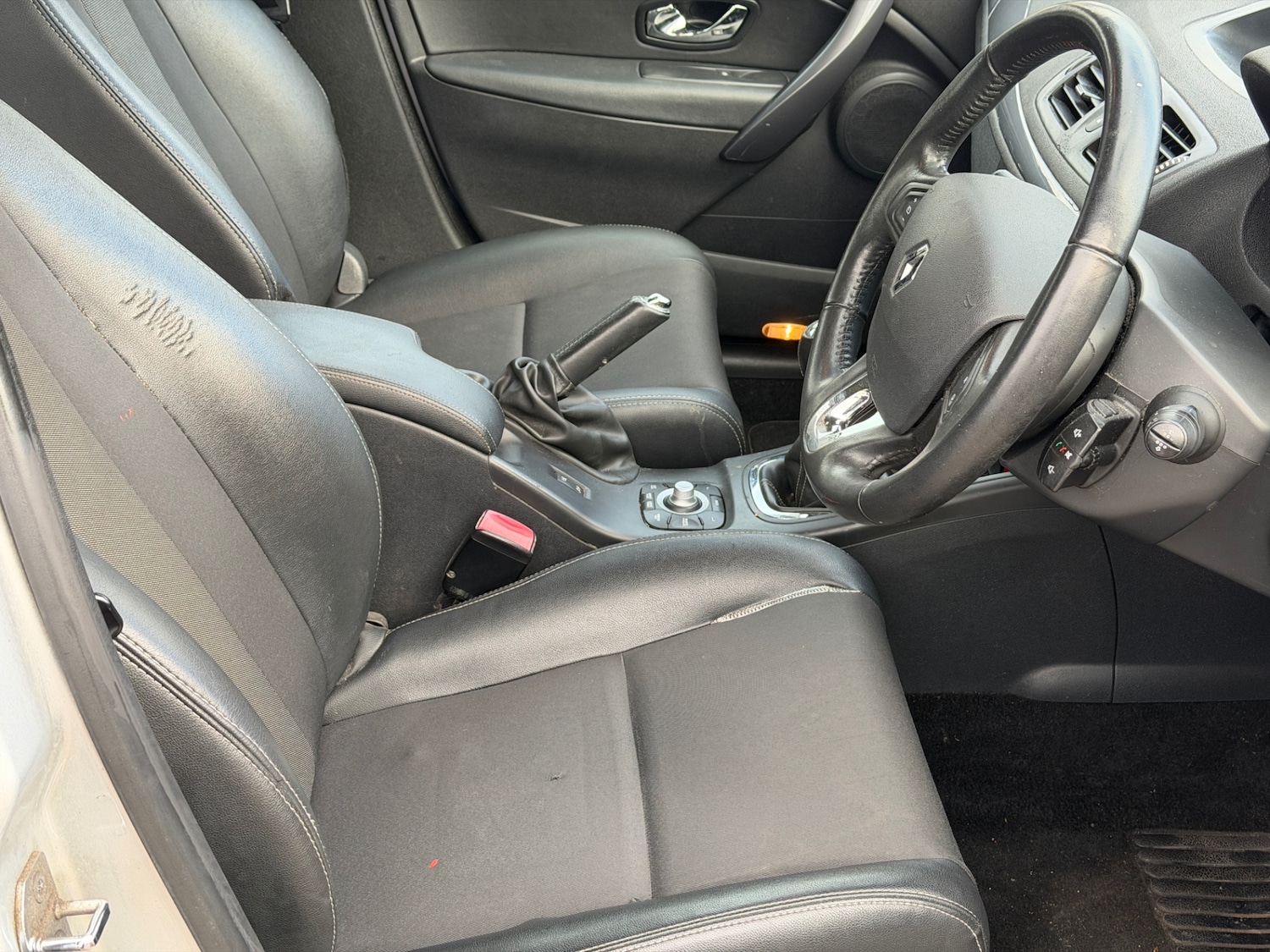 Used Renault Megane 2015 for sale - 77381031: Photo 12