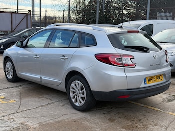 Used Renault Megane 2015 for sale - 77381031: Photo