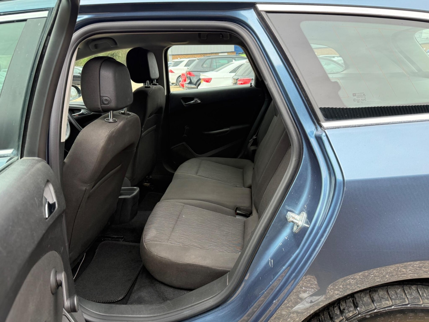 Used Vauxhall Astra 2015 for sale - 78047714: Photo 32