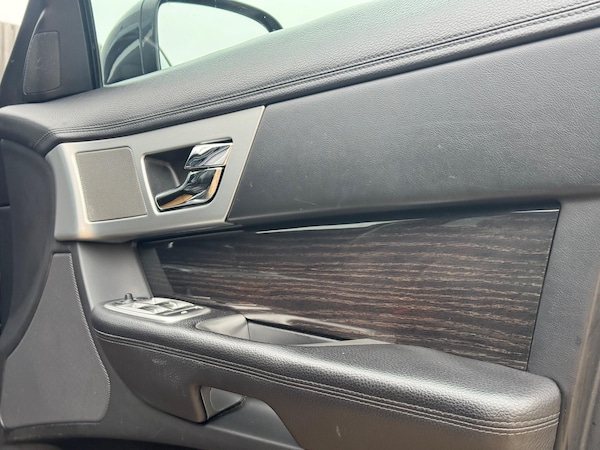 Used Jaguar XF 2015 for sale - 76226299: Photo 17