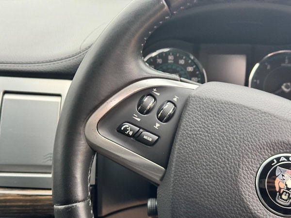 Used Jaguar XF 2015 for sale - 76226299: Photo 21