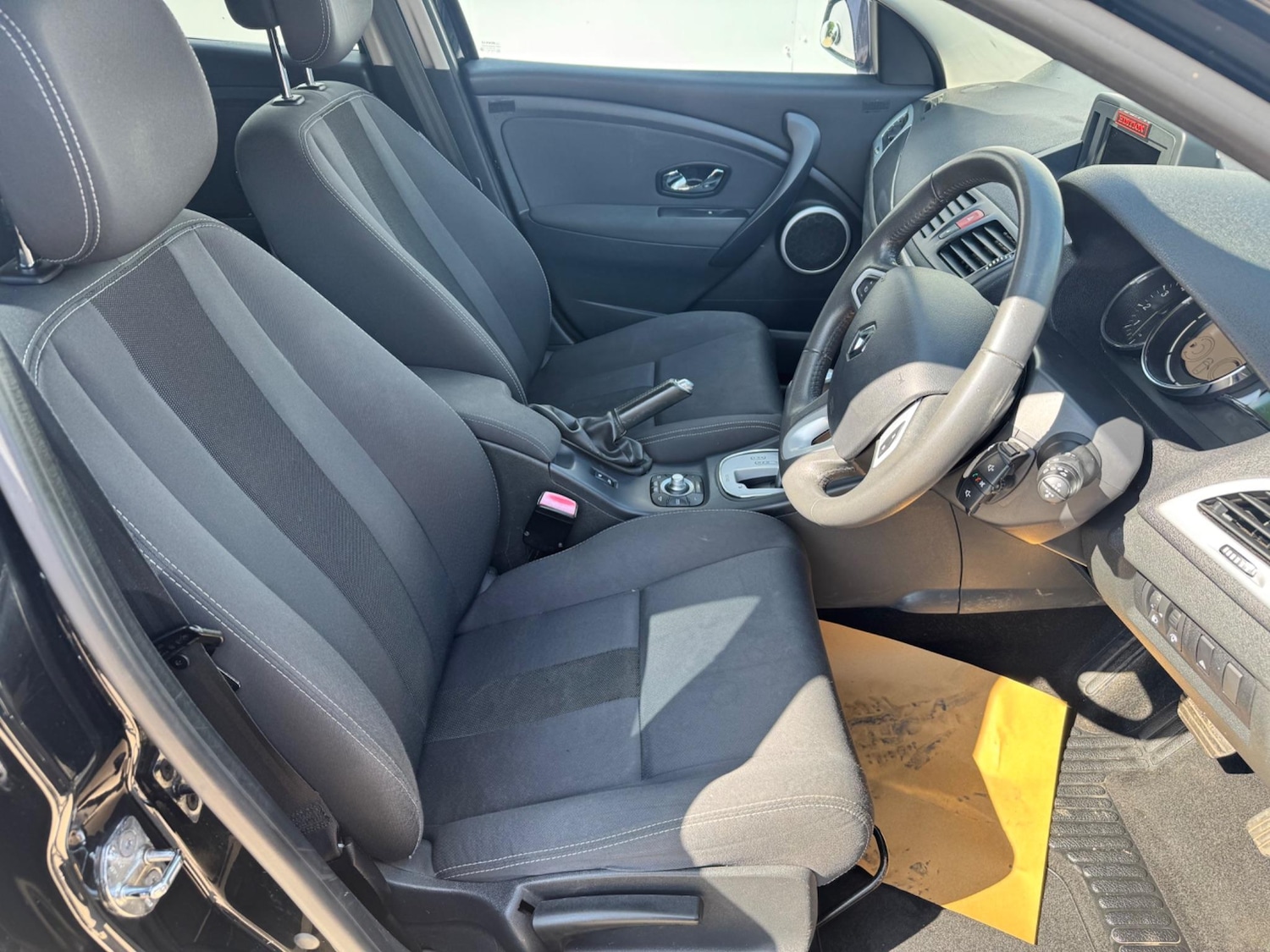 Used Renault Megane for sale - 77267789: Photo 24