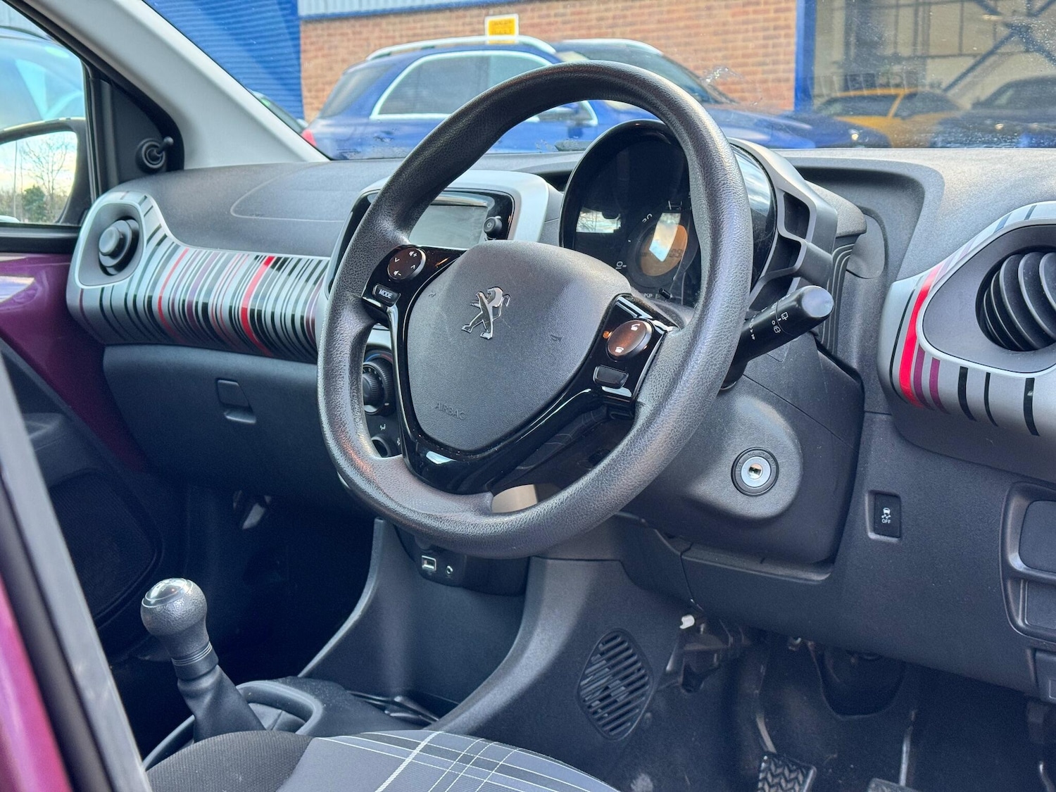 Used Peugeot 108 2017 for sale - 76632991: Photo 3