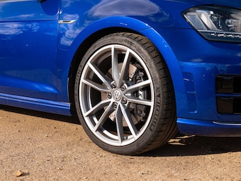 Used Volkswagen Golf 2015 for sale - 76446576: Photo